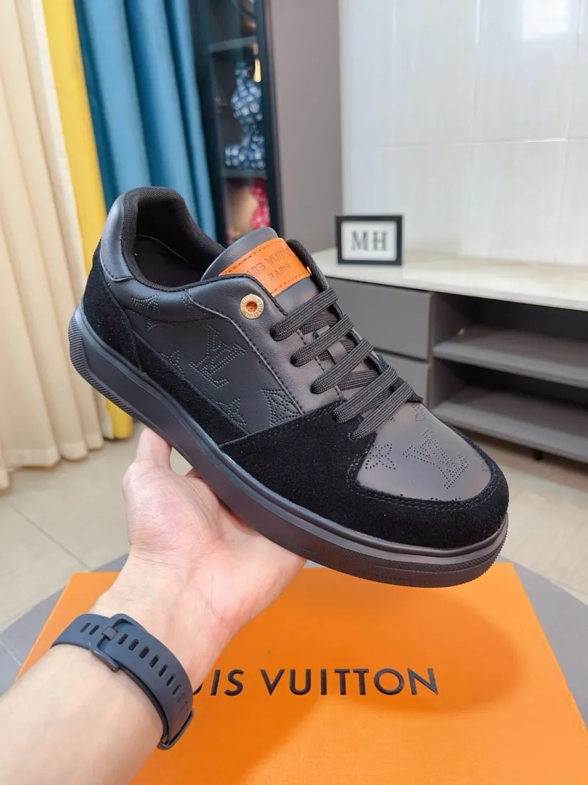 Men's shoes💰420🌹🌹[LV]🌹High-end men's shoes brand: official website 1:1 latest masterpiece: the upper is made of Italian imported first-layer cowhide with special materials➕full genuine leather lining🔥, making walking more convenient and comfortable! Exclusive new style, stunning work [color]! Create a fashionable personality to set off your uniqueness! A must-have for trendy men! Classic🔥Number: 38-44